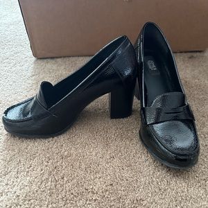 Black Loafer